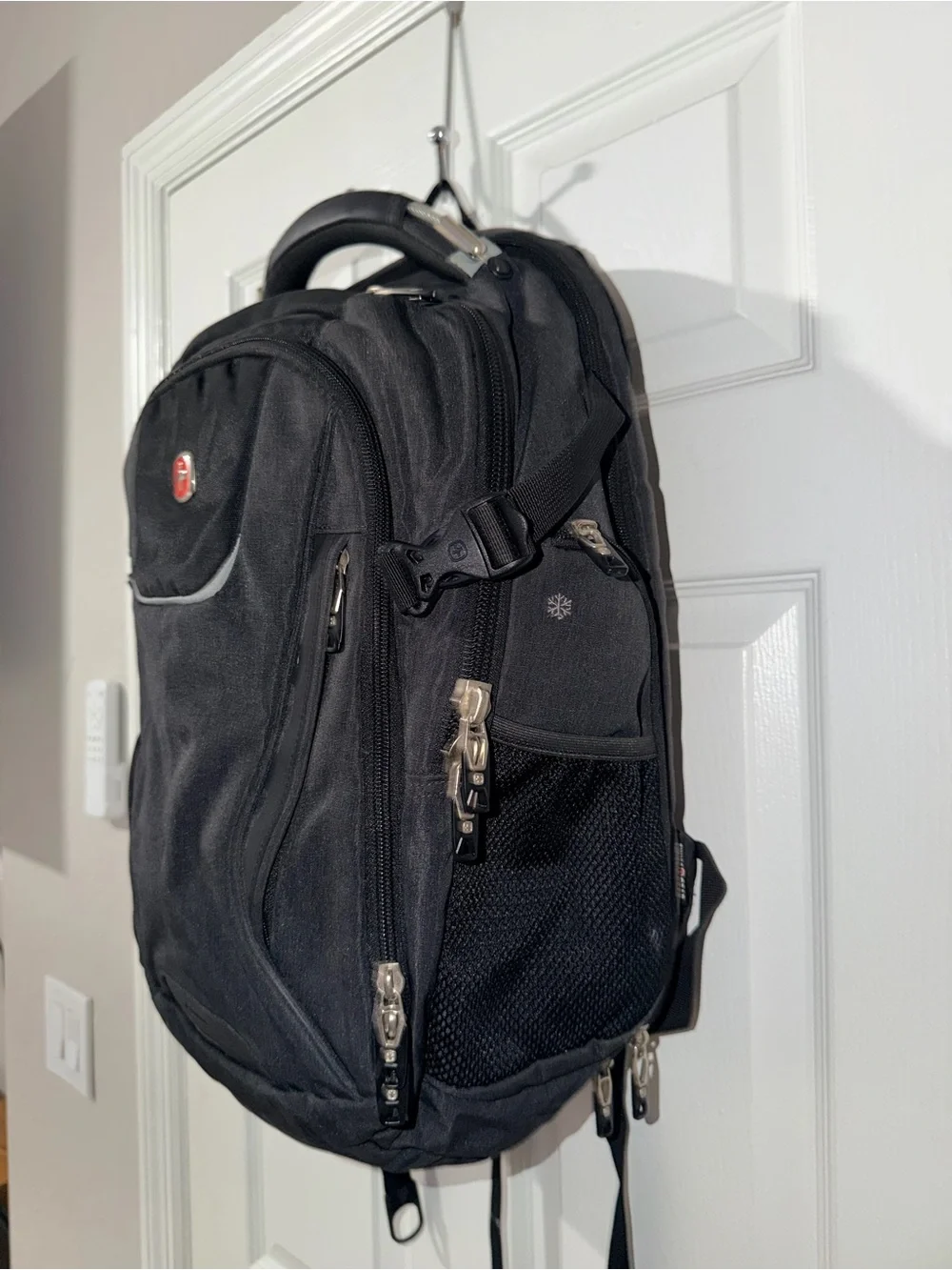 SwissGear ScanSmart TSA Laptop Backpack‎ Black USB